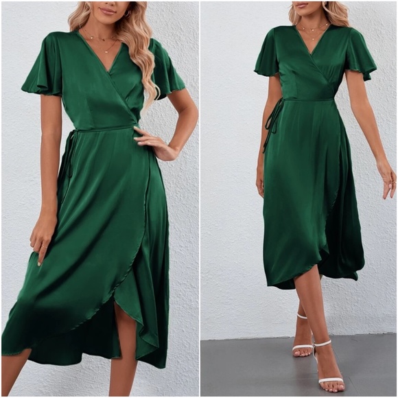 Luxe Green Butterfly Sleeve Wrap Dress - Picture 3 of 3